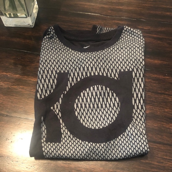 Kevin Durant black and gray textured Nike XL t-shirt - Picture 3 of 3